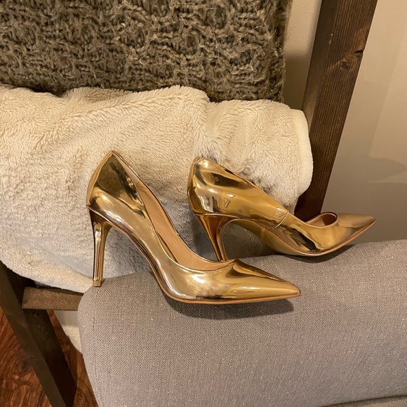 New metallic Steve Madden heels - Picture 2 of 5